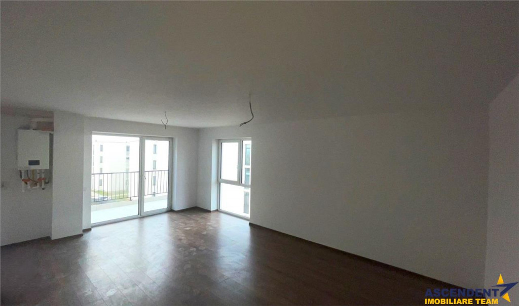 Decomandat pe 3 camere, structura deosebita, priveliste frum