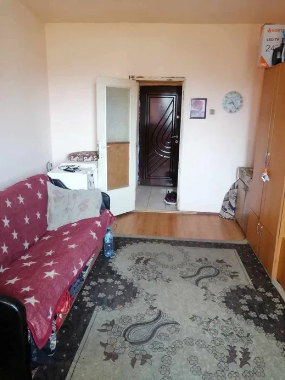 Garsoniera de vanzare cartierul Metrom