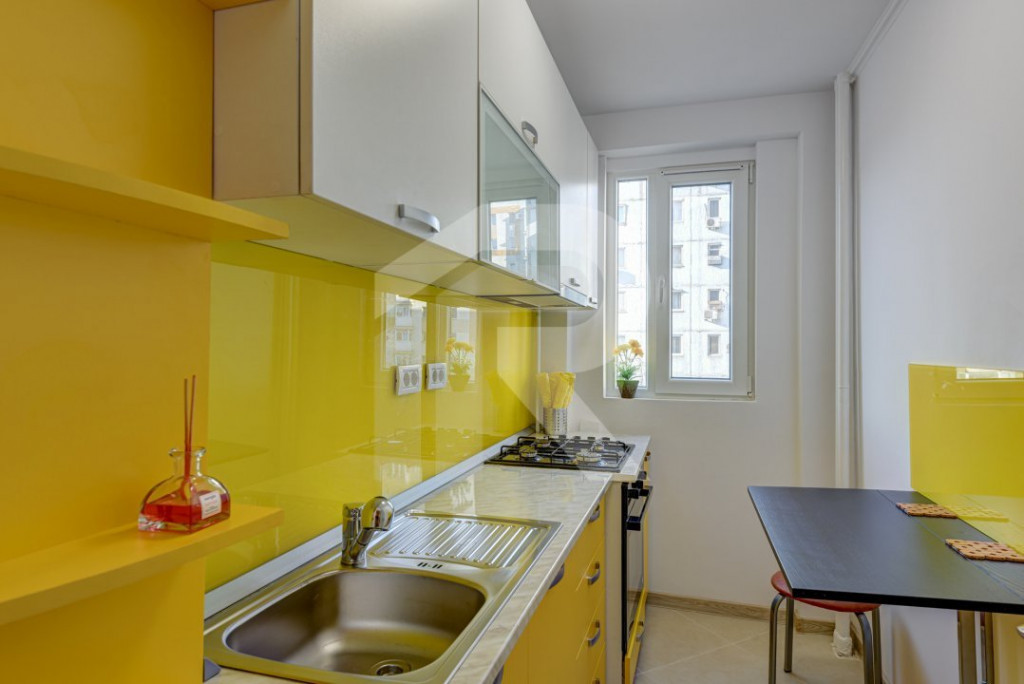 Apartament 2 camere mobilat si utilat langa metrou Romancier