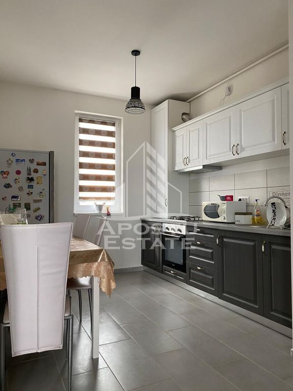 Apartament 3 camere,parcare,incalzire pardoseala,Dumbravita