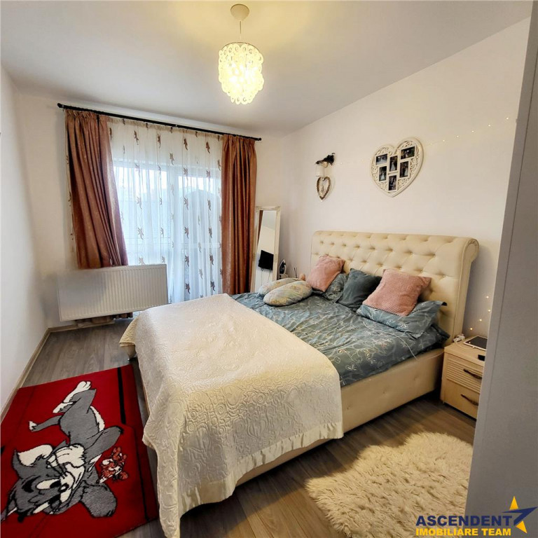 Apartament doua camere, structura deosebita, decomandat, Tra