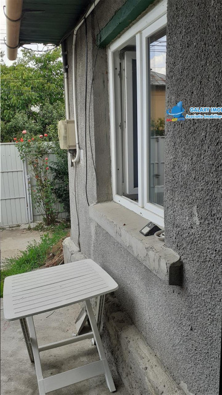 Casa batraneasca singur curte SOSEAUA FUNDENI