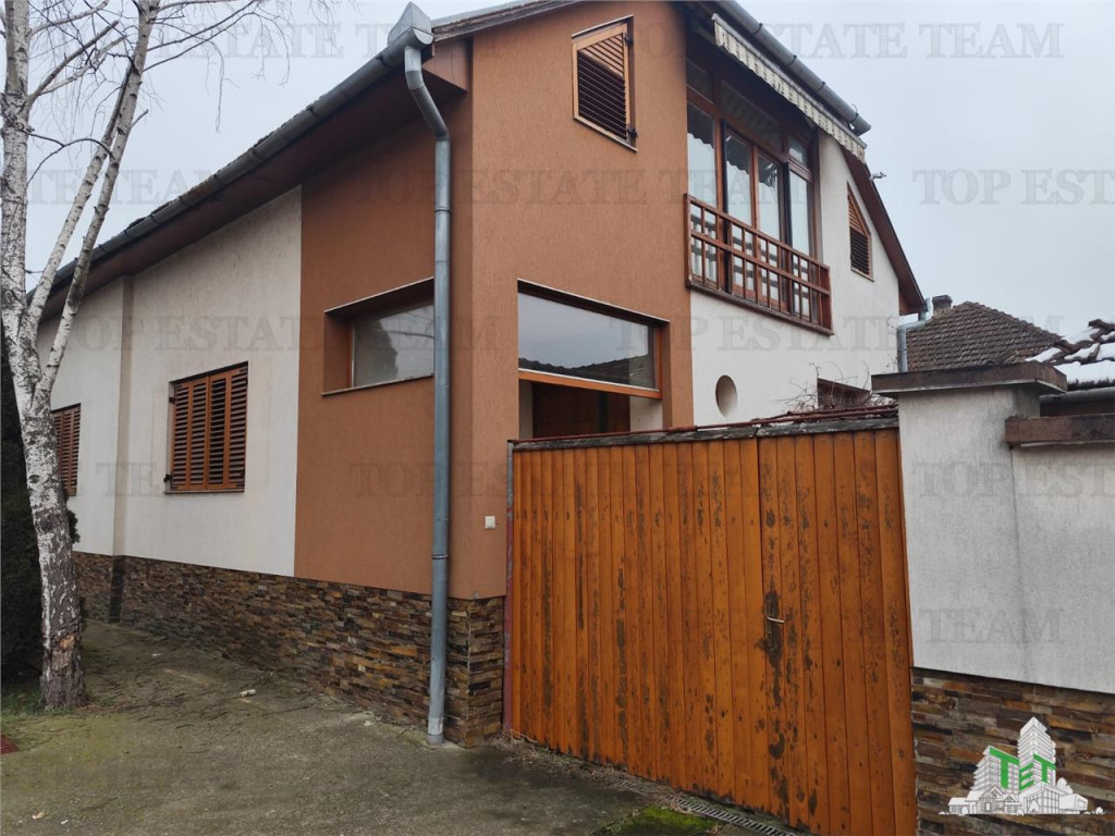 Casa cu curte Beius BH