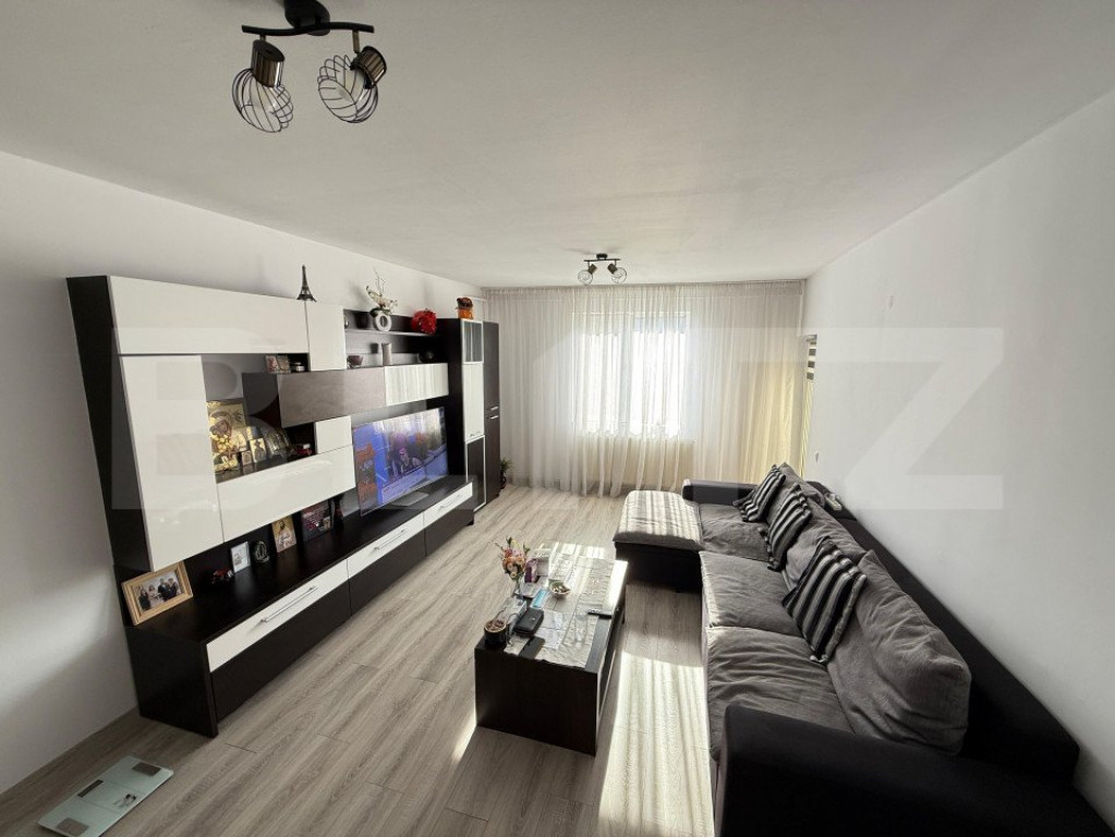 Apartament cu scara interioara, 3 camere, zona Kaufland Ceta