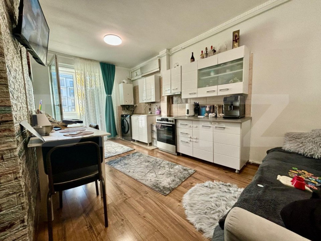 Apartament 1/2 camere, 32mp, parcare, etaj intermediar, zona