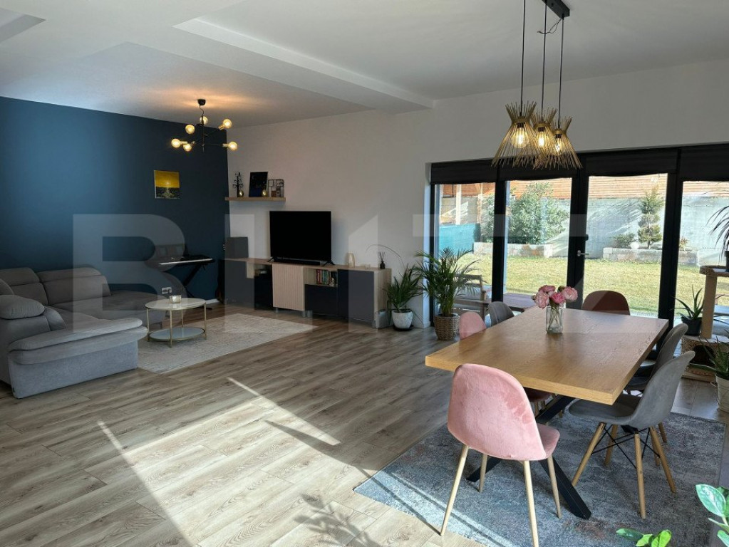 Casa Individuala de vanzare, cu 4 camere, 130 mp utili, 485