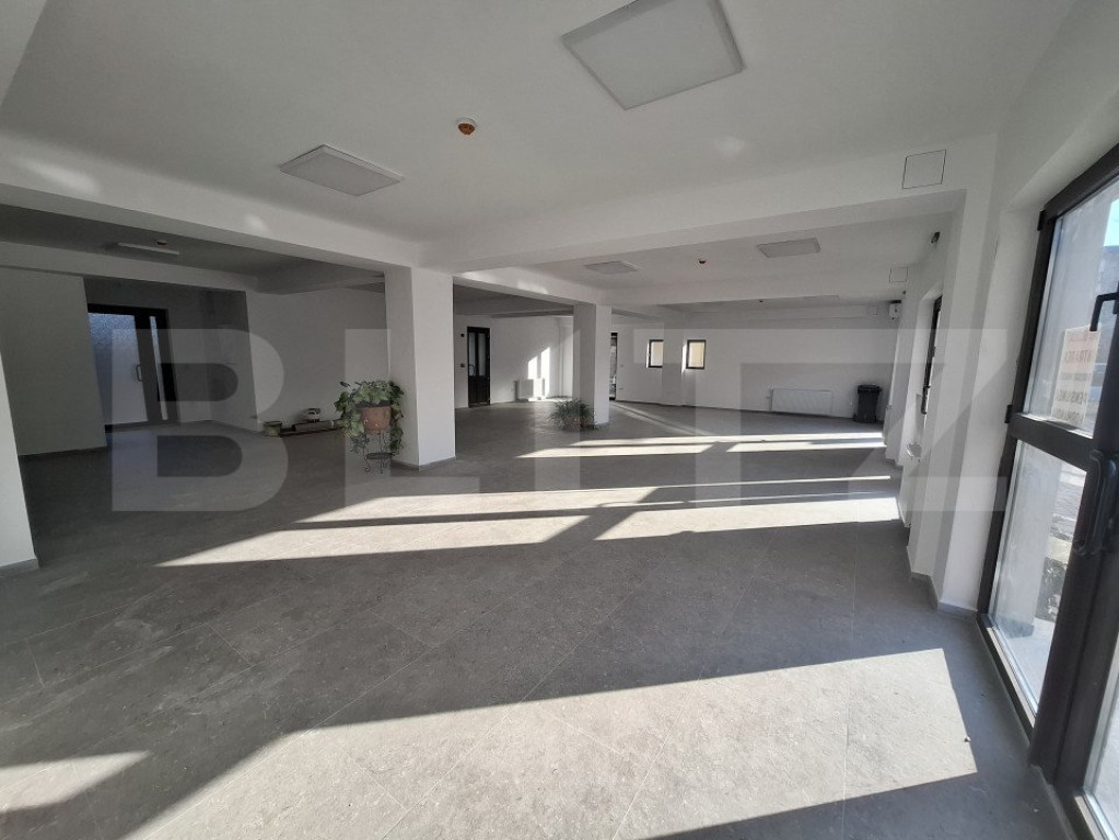 Spațiu comercial open space, 147 mp, cartier Girocului