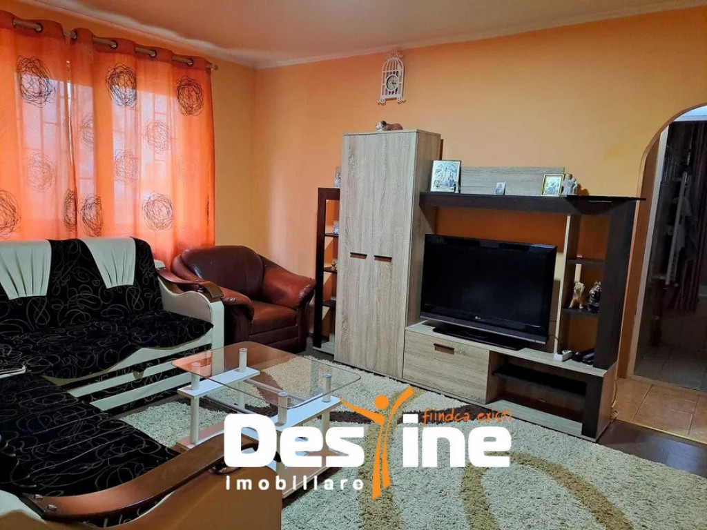 Alexandru cel Bun ap 2 camere semidecomandat , 40 mp 70.000