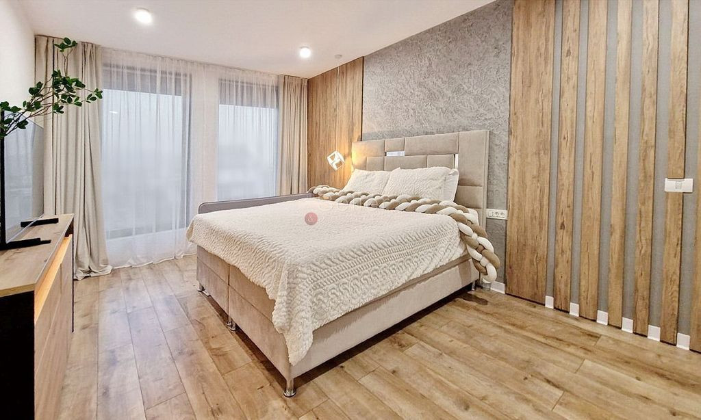 Vila Zona Lempes Sanpetru