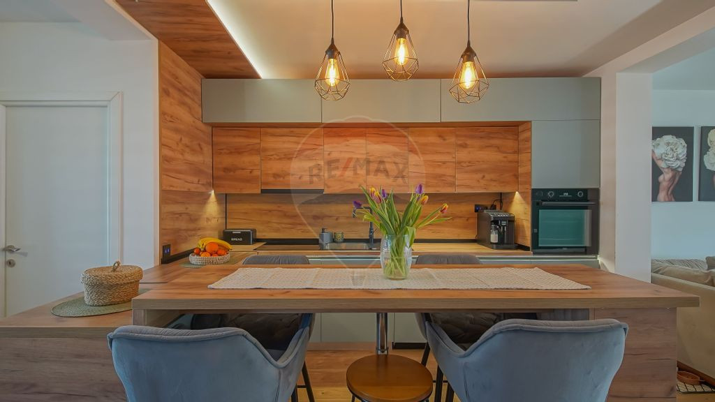 REZERVAT | Casă înșiruită | 4 camere | Cartier Izvor ...