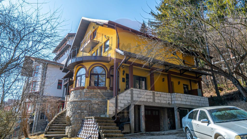 VILA! Investitie - pretabil pensiune SINAIA- zona aprecia...