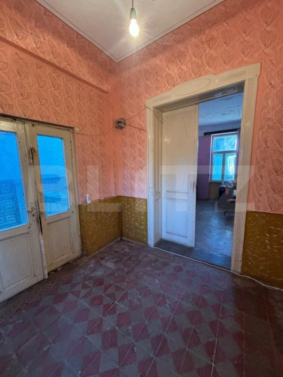 Casa de 91 mp, teren 404 mp , zona Stadionului Olimpia