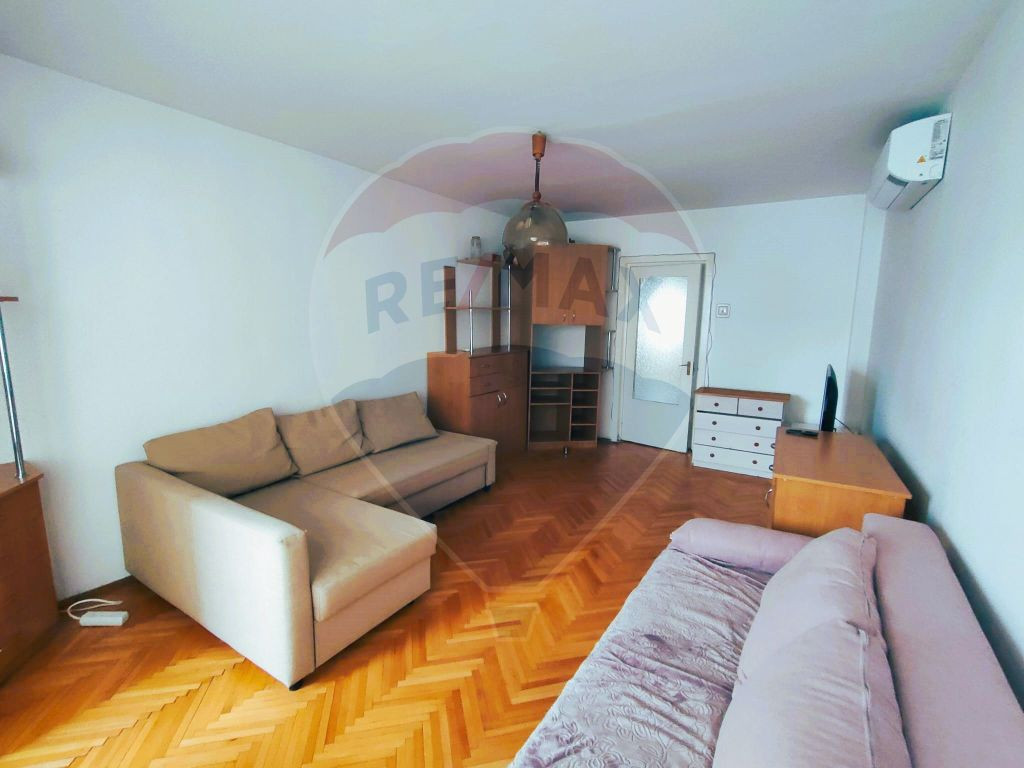 Garsoniera de inchiriere