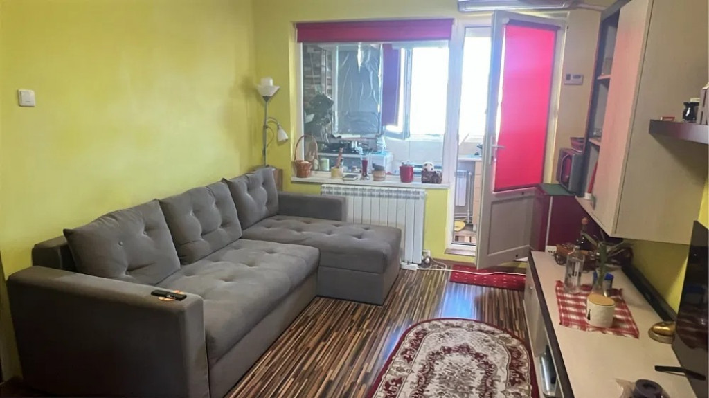 GARSONIERA 1848 37mp