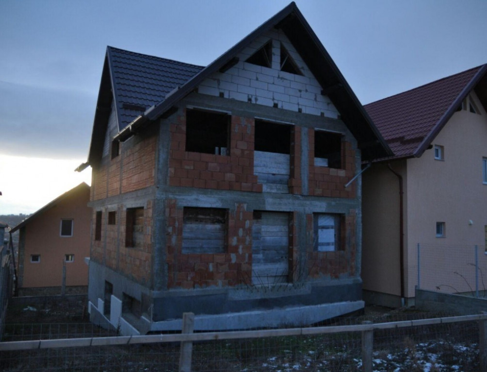 Vila la Rosu in Burdujeni