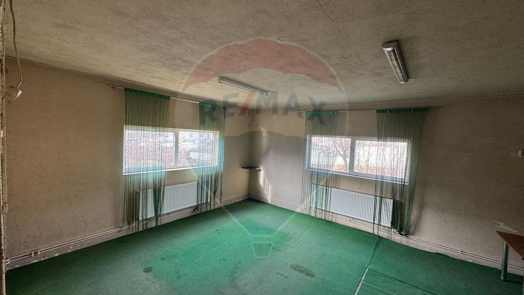 Doua spatii comerciale de inchiriat, Tautii de sus, zona ...