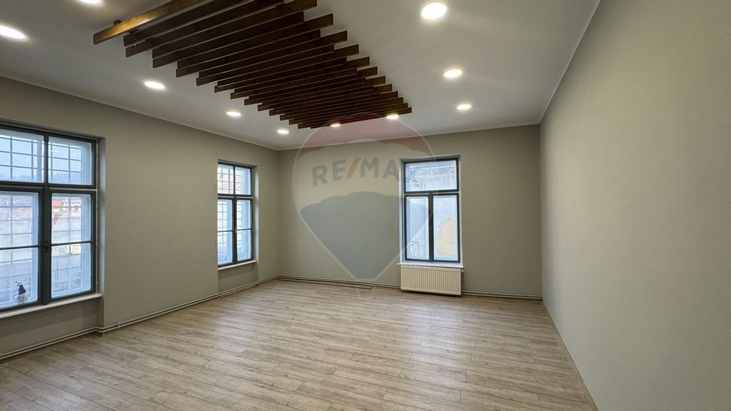 Spatiu comercial de inchiriat- Centru Vechi