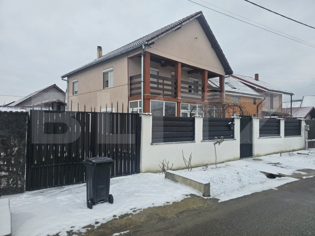 Casa de vanzare, 130 mp utili, teren 304 mp, toate utilitati