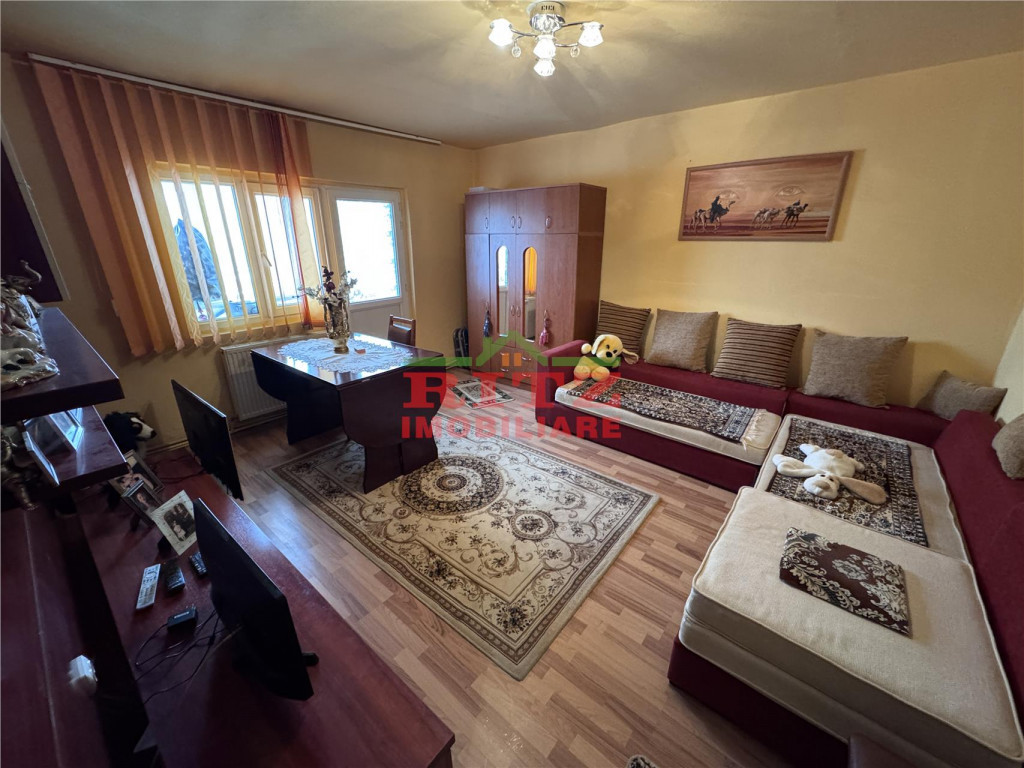 Nou! Ap. 3 cam. S=76mp, decom., et.2/Zona Directia Agricola!