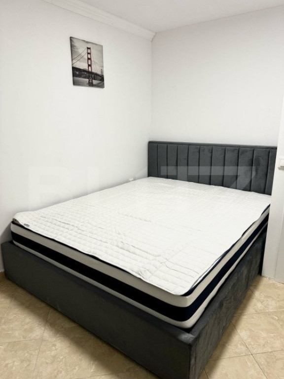 Apartament 4 camere, semidecomandat, modern, zona Intre Lacu