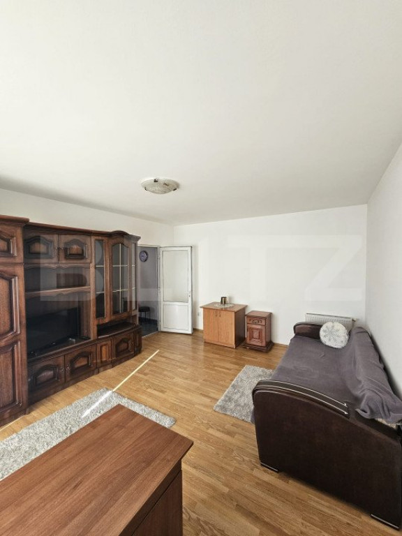 Apartament cu o camera, 38 mp, etaj intermediar, zona Zorilo