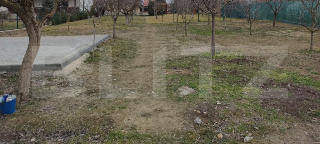 Teren intravilan 390 mp, D 26.5m, utilitati la front, zona P