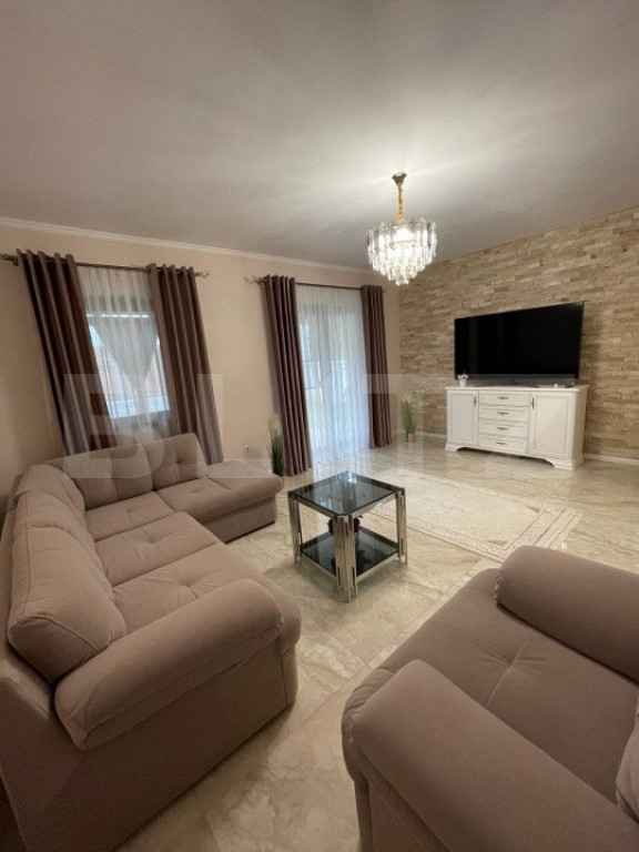 Casa la cheie, 4 camere, 116 mp utili, teren 240 mp, zona pa