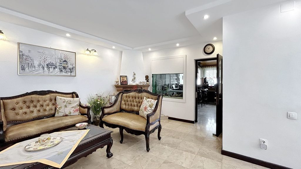 Zona Linistita Structura Generoasa