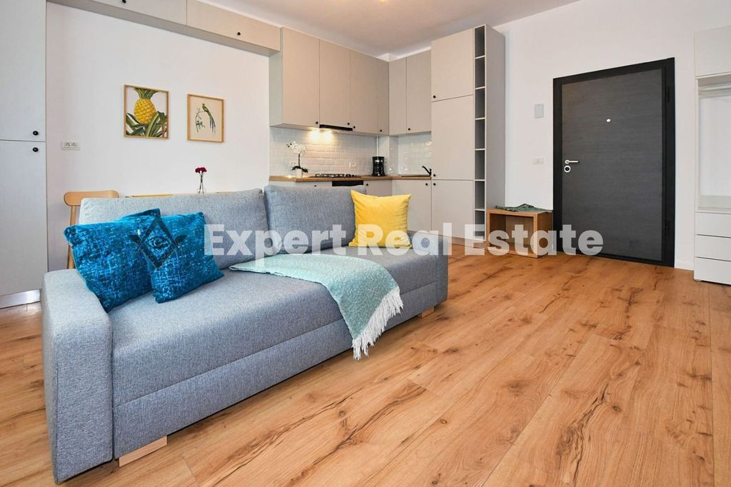 APARTAMENT NOU 3 CAMERE - DARWIN - TERASA