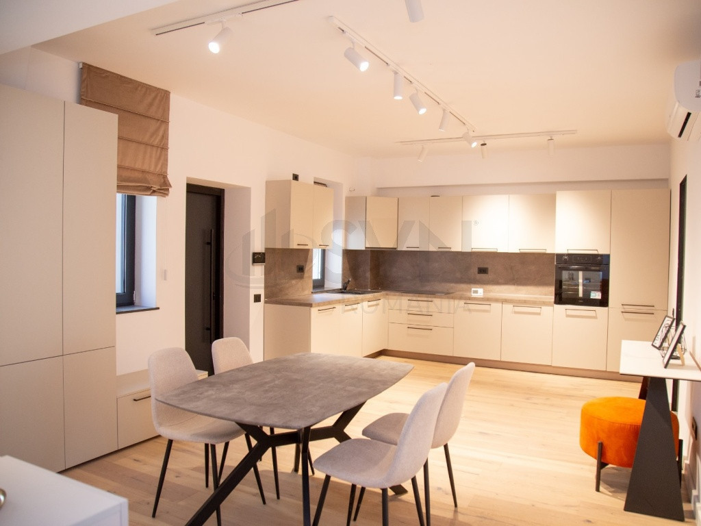 Apartament 3 Camere Aviatiei