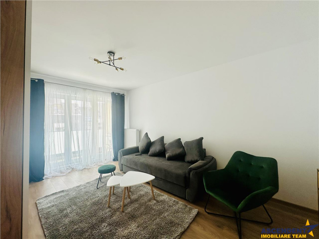 Prima , doua camere, decomandat cu doua terase si loc de par