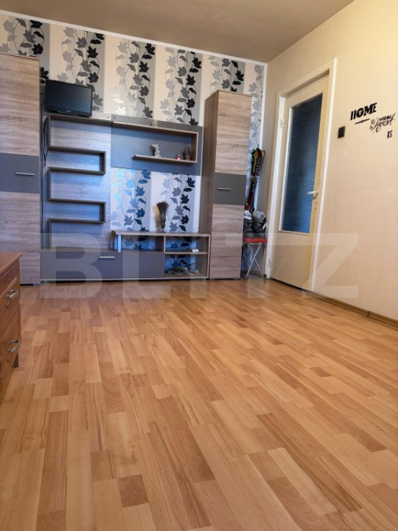 Apartament de vanzare, cu 2 camere, 34 mp, zona Maxxa, Deva