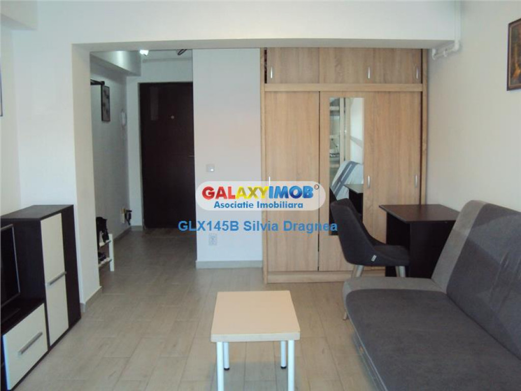 Garsoniera Aparatorii Patriei (metrou)