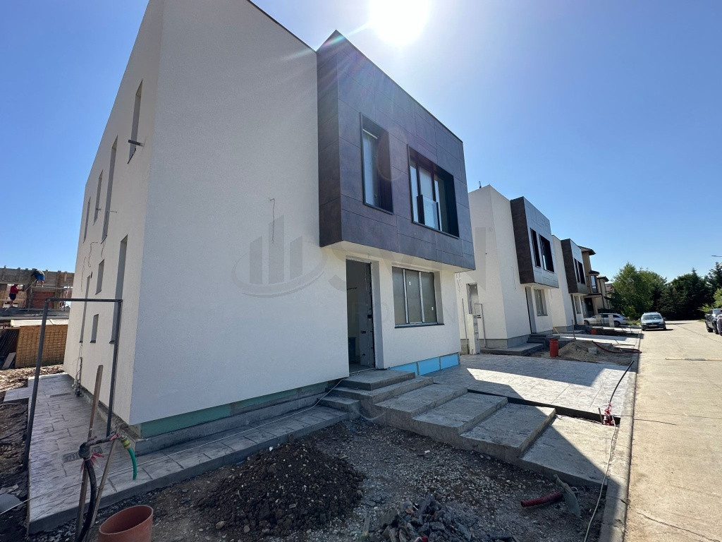 Casa de I 5 camere I Corbeanca I Cartier Paradisul Verde