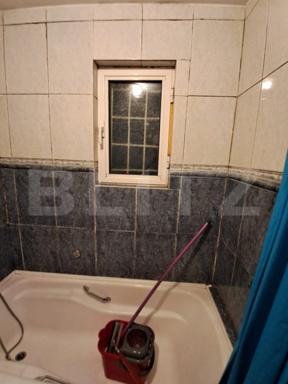 Apartament de vanzare, cu 3 camere, 64 mp, zona Emila Racovi