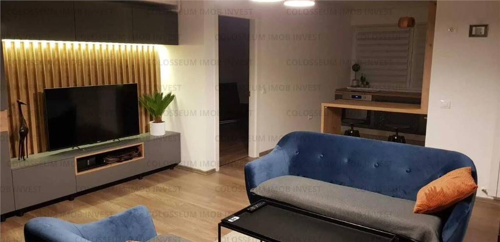 Apartament cu 3 camere, circulat - zona Tractorul