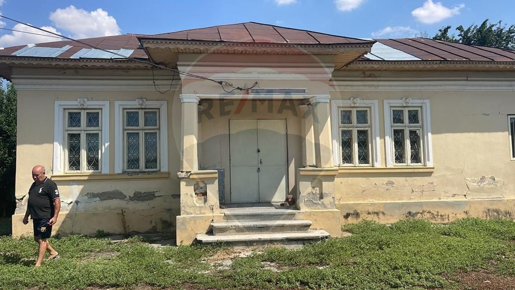 DE VANZARE Teren Floresti-Stoenesti / Strada 1 decembrie ...