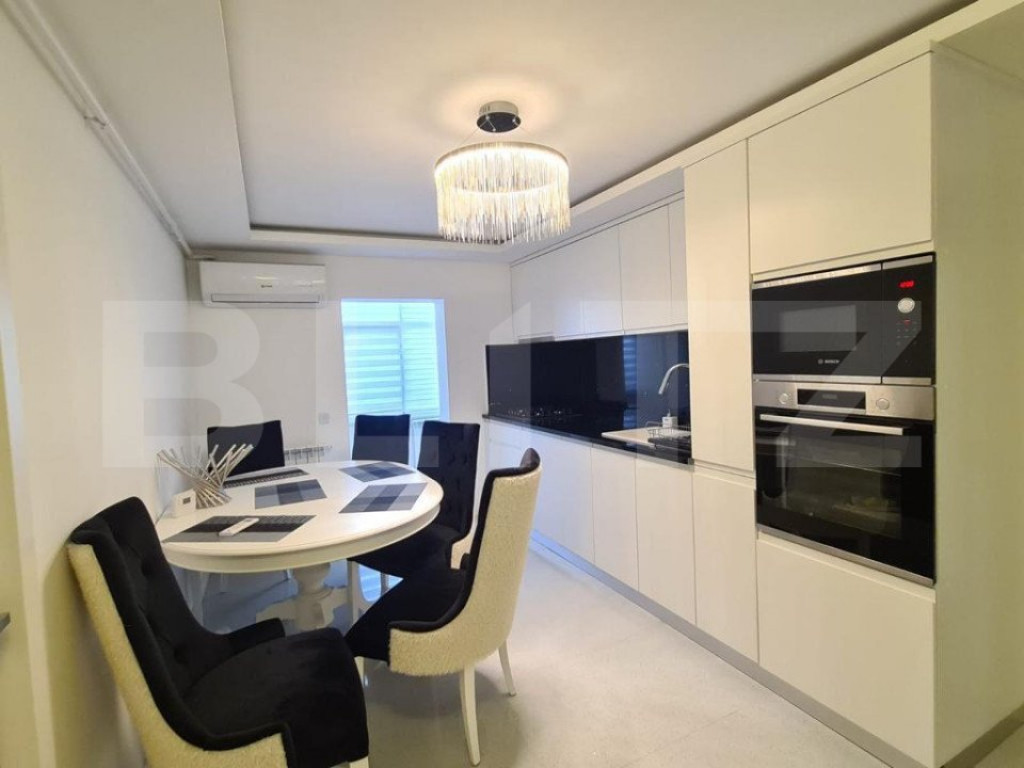 Apartament 2 camere, 54 mp, decomandat, zona Centrala