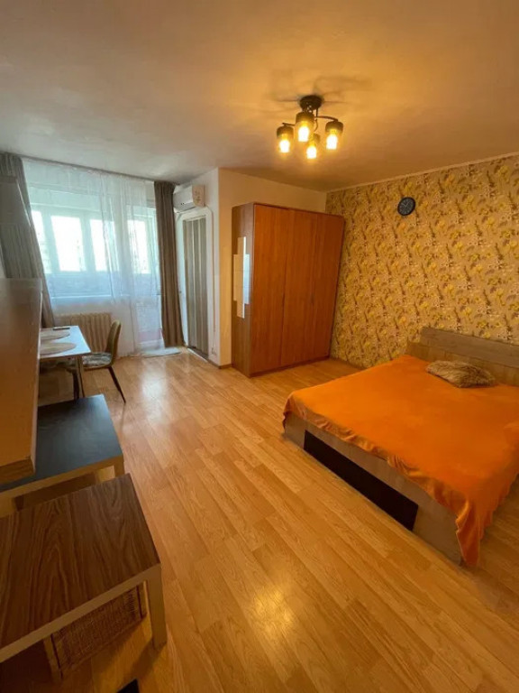 Garsoniera / Zona Iancului / Proximitate metrou / AC / Boile