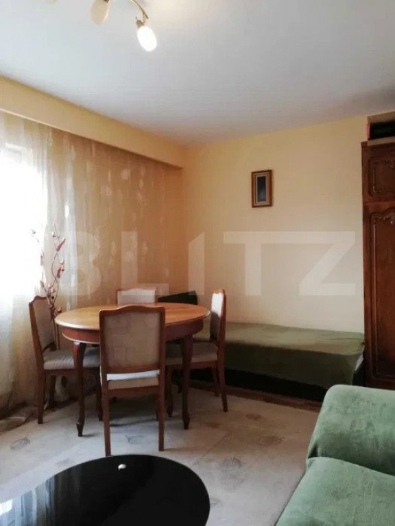 Apartament, 2 camere, decomandat, 52 mp, zona strazii Doroba