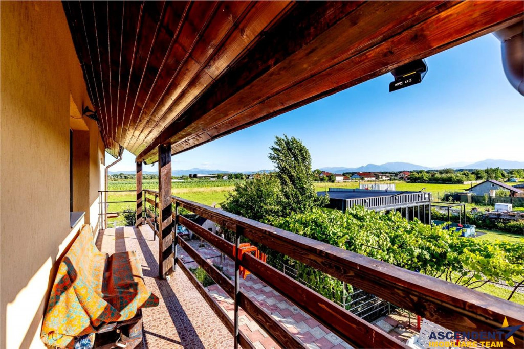 Film! Un colt de liniste si bunastare - Vila distincta