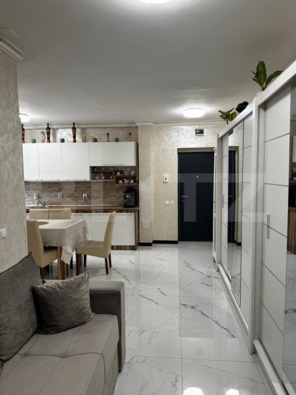 Apartament cu 2 camere, parcare, balcon, gradina, zona Eroil