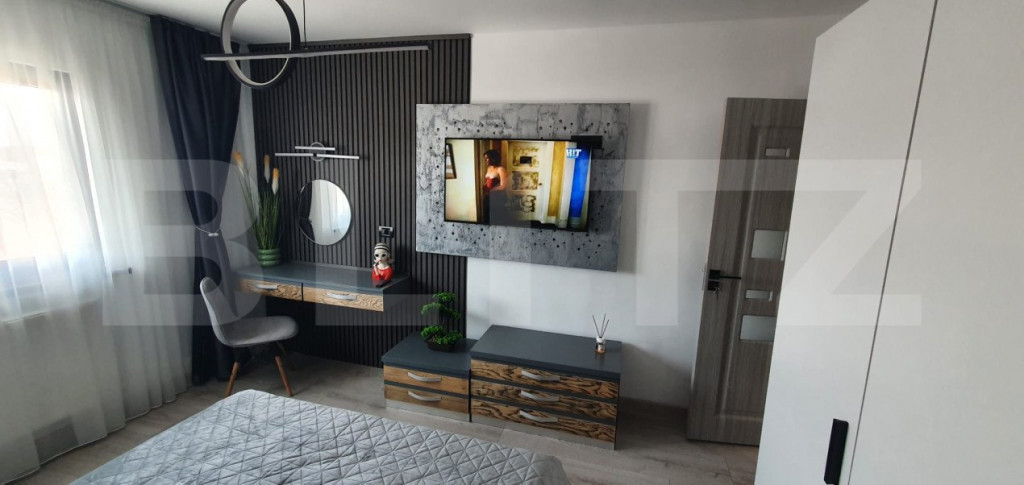 Garsoniera de 28 mp, mobilata lux, etaj 2, zona Tractorul