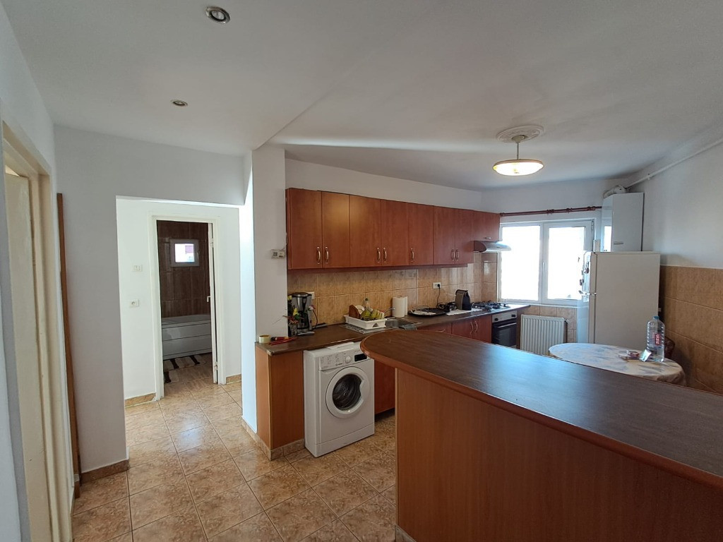 Apartament 4 camere decomandat str.Campului, Kaufland