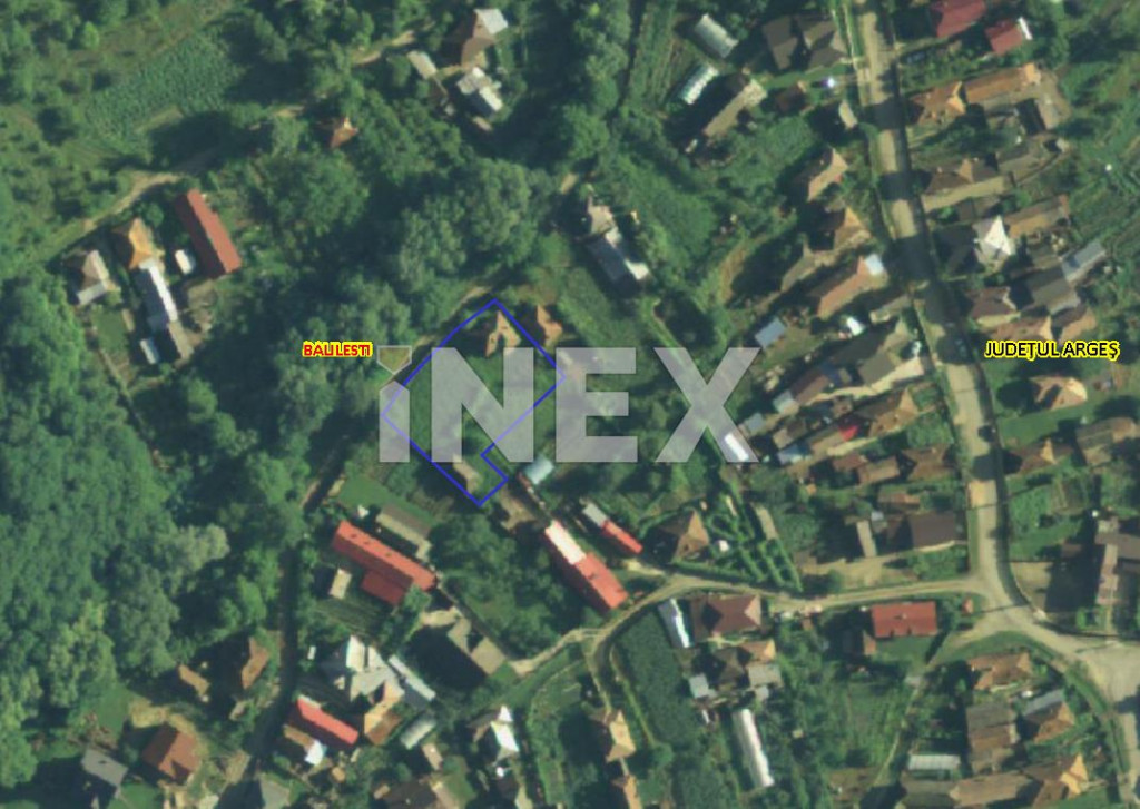 Teren in vatra satului Bajesti | 1100 MP | Plus Casa Batrane