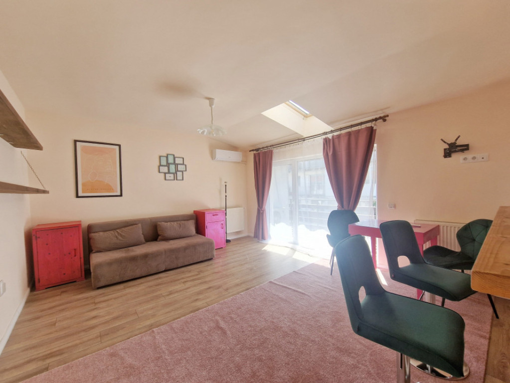 Apartament o camera, str. Eroilor, Parcare, centrala proprie