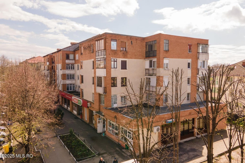 Mehala - Mircea cel Batran - Apartament 3 camere, Etaj 2!