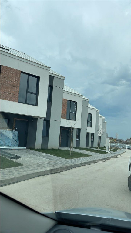 Vila duplex 4 camere