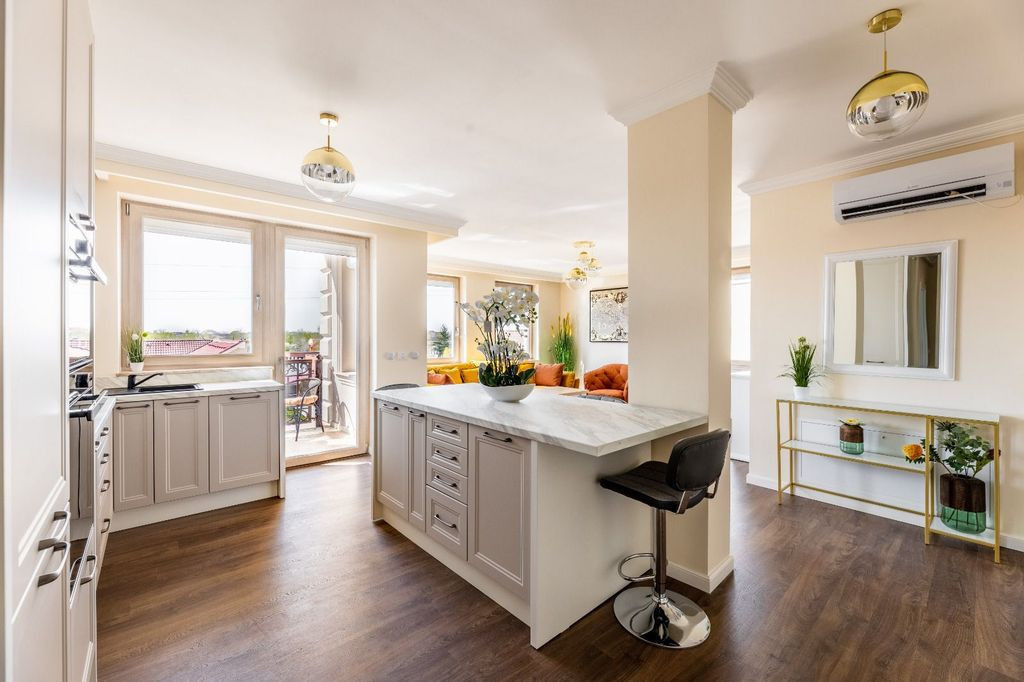 Apartament Premium în Subcetate.