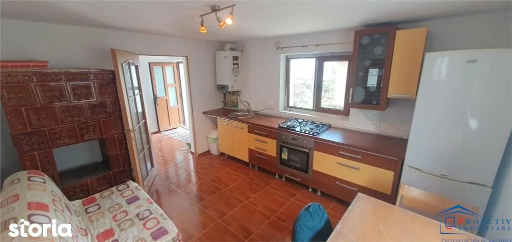 Casa pe parter cu 2 camere decomandate Zona Moara